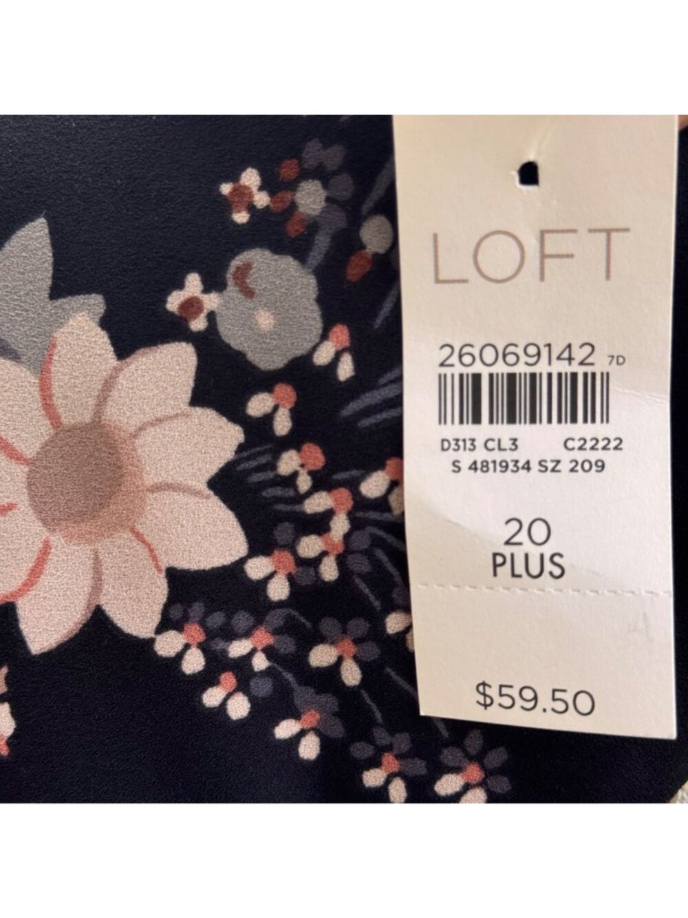 Loft Womens Floral Blouse Plus 20W Black Polyester Long-Sleeve Cut-Out Back New - Picture 3 of 16